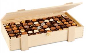 Шоколад пралине в деревянных коробках ассорти - 144 штуки LADERACH, 1600г