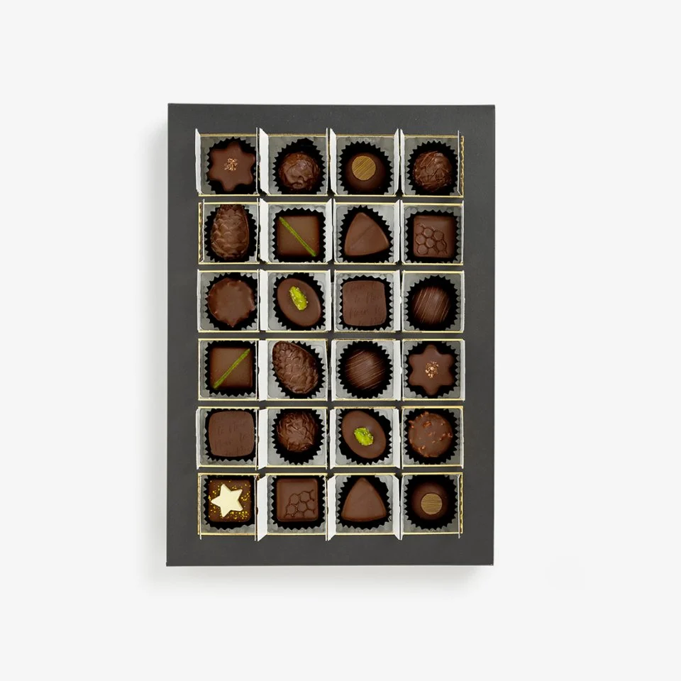 Пралине, трюфели Advent Calendar Dark Chocolat Sujet 2024 LADERACH, 295г_2